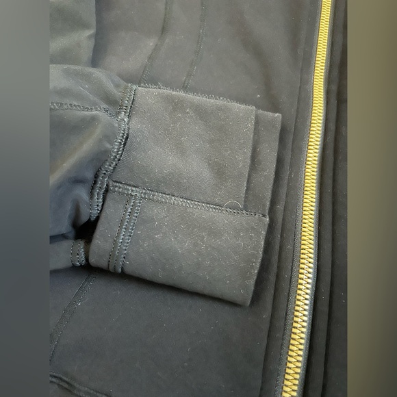 Lululemon Relaxed Define Jacket Black W/ Gold Zippers Size 8 - Picture 6 of 11